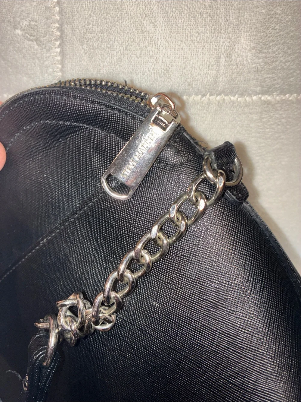 Black Crossbody Dome Bag - STEVE MADDEN